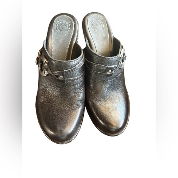 Nurture Whisper black leather block heel Slip On Women's Size US 8.5 M goth - Picture 2 of 9